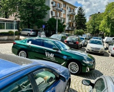 Новите луксозни таксита Volt в София вече возят пътници