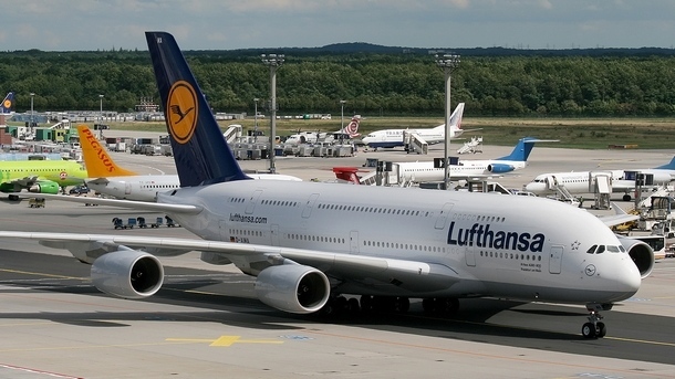 Lufthansa отчете рекордна загуба от 6,7 млрд. евро за 2020 г