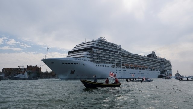 АНСА: Италия забрани круизните кораби във Венеция