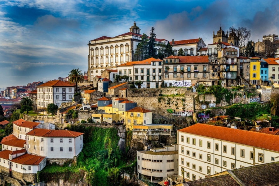 Почивка в Португалия е идеалният избор през октомври