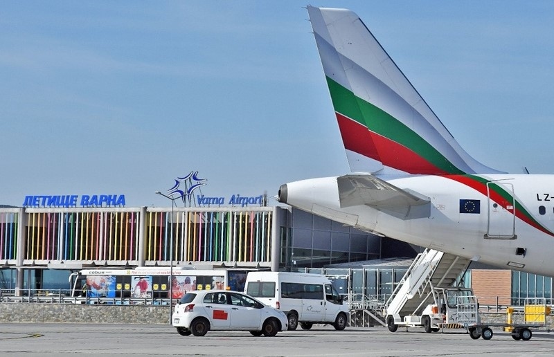 Летищата Варна и Бургас имат двоен ръст на туристите през септември