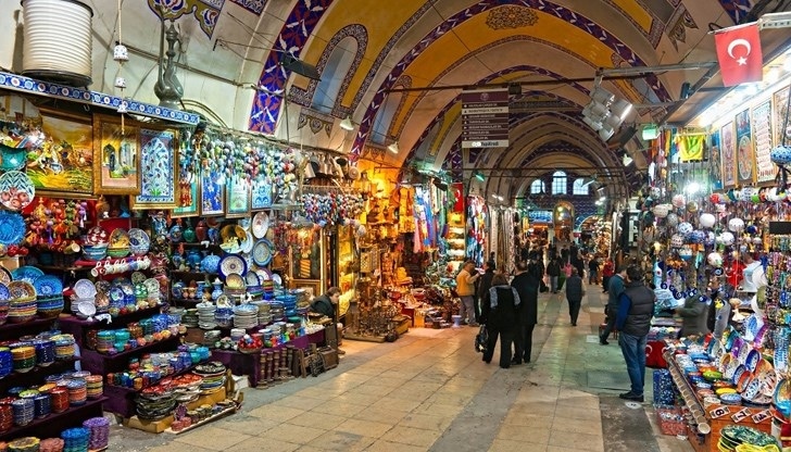 Българите тръгнаха на масов шопинг туризъм в Одрин