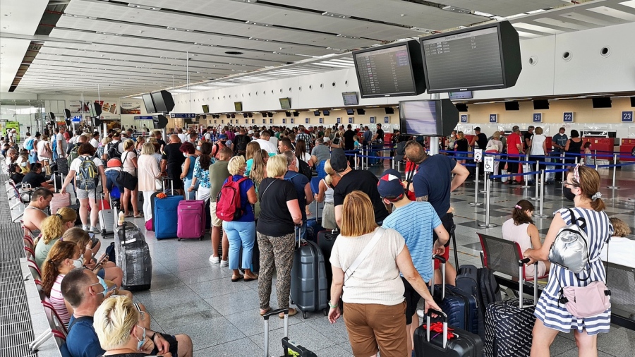 Фрапорт обслужи 57.3 млн. пътници на морските летища за 15 години