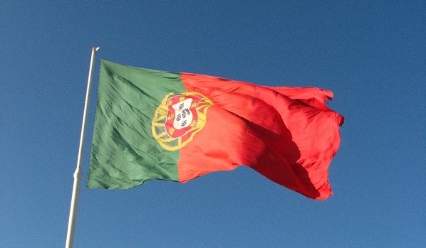 Португалия въвежда при влизане в страната задължително изискване за отрицателен тест за COVID-19