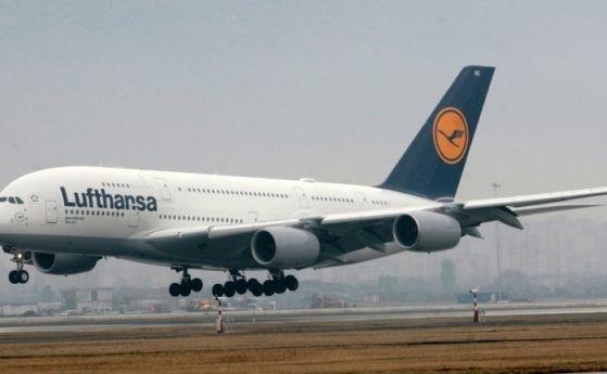 Lufthansa ограничава полетите си заради Омикрон
