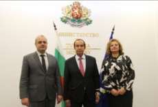 Министър Проданов се срещна с посланика на ОАЕ