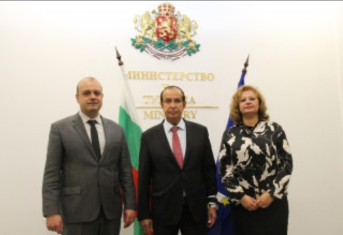 Министър Проданов се срещна с посланика на ОАЕ