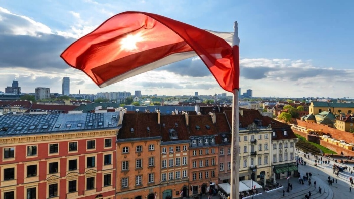 Полша ще премахне повечето антиковидни ограничения