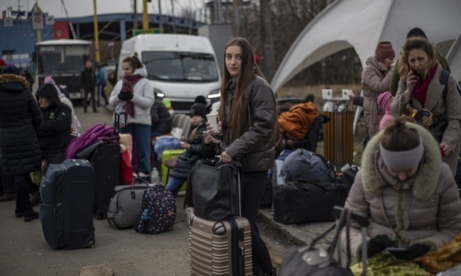 ЕС разреши закрила и работа на украинските бежанци
