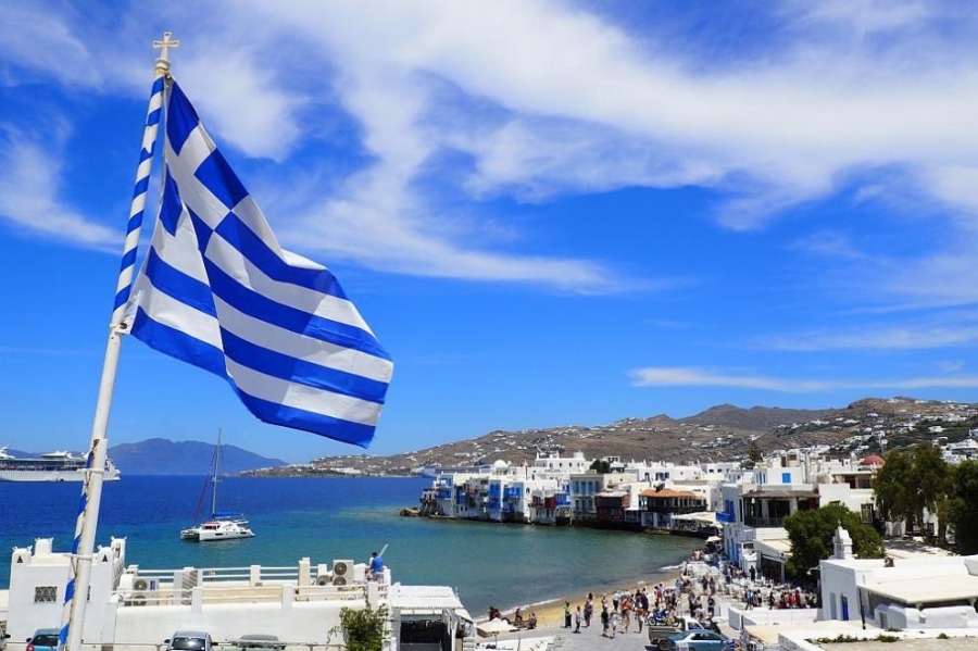 Гърция вече няма да изисква генериран QR код