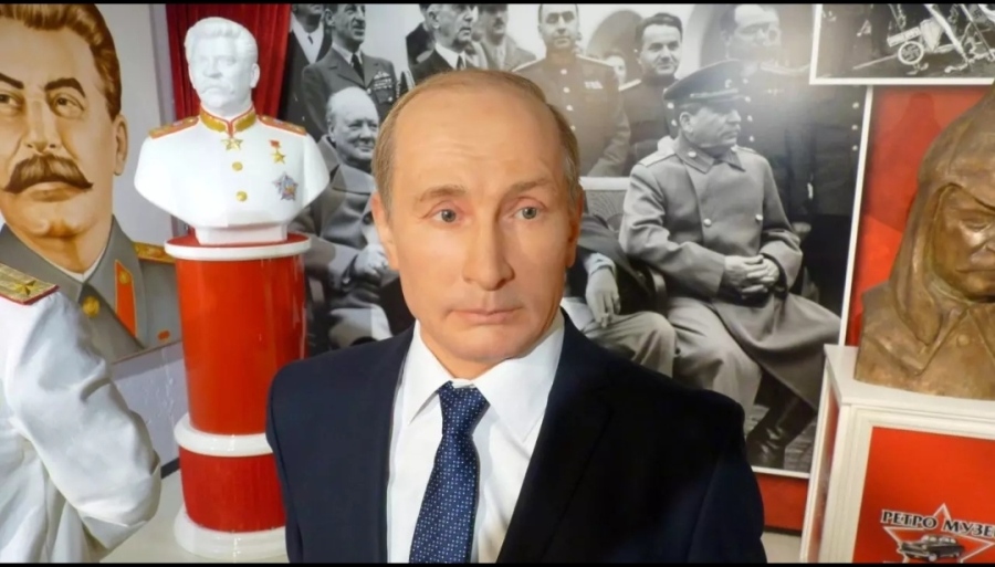 Варненският музей за восъчни фигури: Да махнем ли Путин?