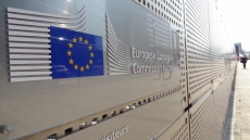 ЕС иска да улесни отпускането на помощи за компании, засегнати от санкциите срещу Русия