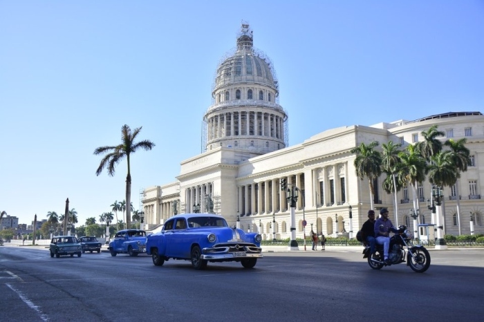 Куба отмени всички ограничения за туристите