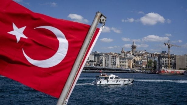 Туризмът в Турция записва над 200% ръст въпреки войната