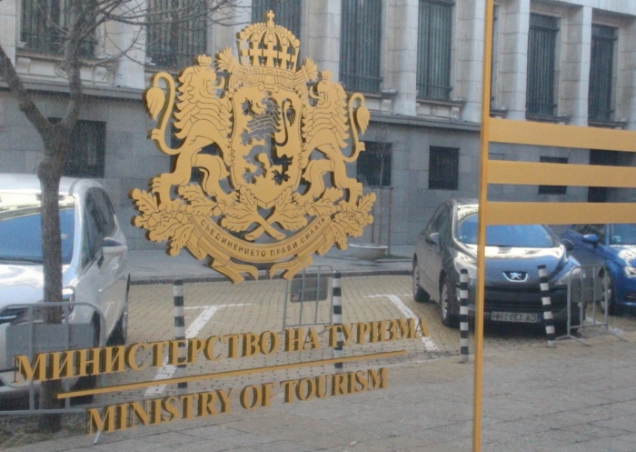 Министерството на туризма одобри 6.8 млн. лв. за хотелиерите с бежанци