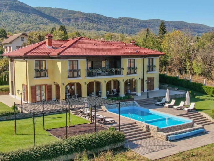 Villa del Sole привлича туристи заради близостта си до София 