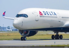 Авиокомпания предложи на пътници по $10000, за да се откажат от местата си