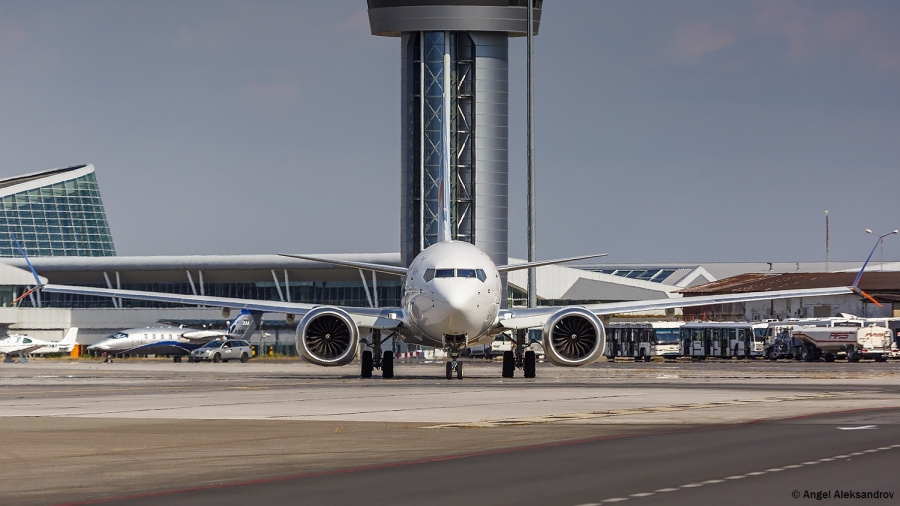 2,6 млн. пътници е обслужило летище София за първите шест месеца на годината