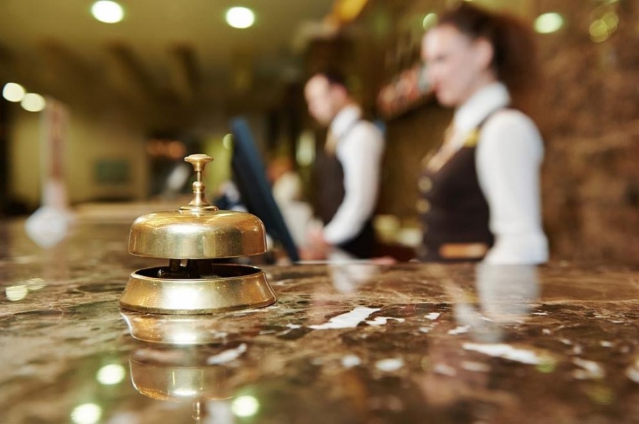 Гостите на хотели в САЩ се завърнаха, но част от служителите ги няма