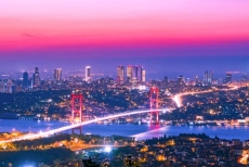 Истанбул посрещна рекордните 1.76 млн. туристи
