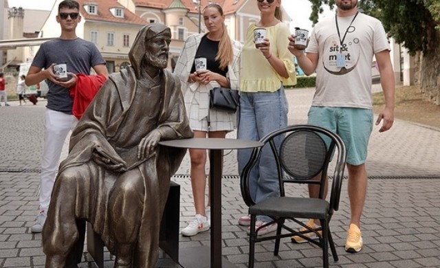 Загреб плени туристите с тур На кафе с 13 велики хърватски личности