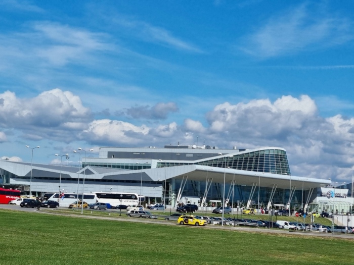 Пътниците на Летище София за 9-те месеца отново са под нивата от 2019 г.