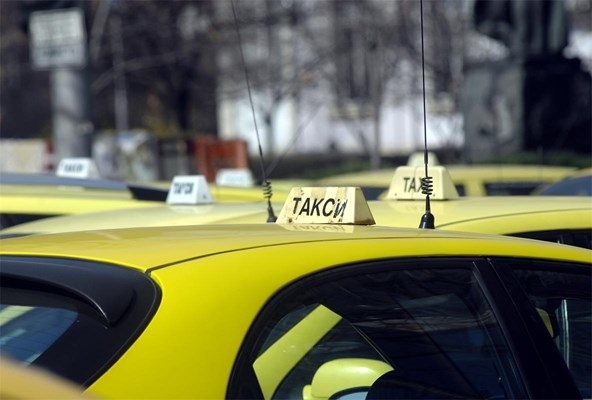 Такситата в София ще возят с 15% по-скъпо от 1 януари