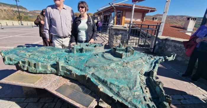 Макет на Средновковен Царевец привлича туристи във Велико Търново