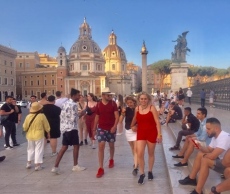 Над 1/3 от легловата база за туристи в ЕС е в Италия и Франция