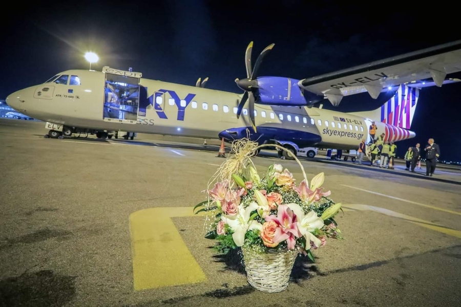 Гръцката авиокомпания Sky Express започна да лети до София