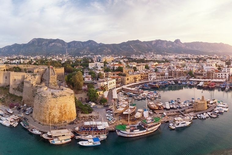 Кипър отчита с 46,7% повече приходи от туризма, отколкото миналата година