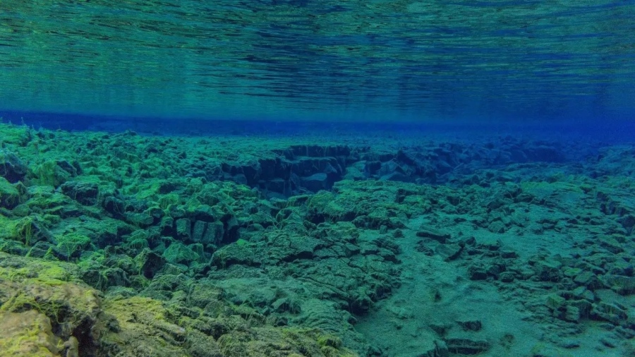Откриха подводен Стоунхендж на дъното на езеро в Европа