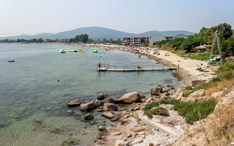 Министерството на туризма бави търговете за плажовете за летния сезон