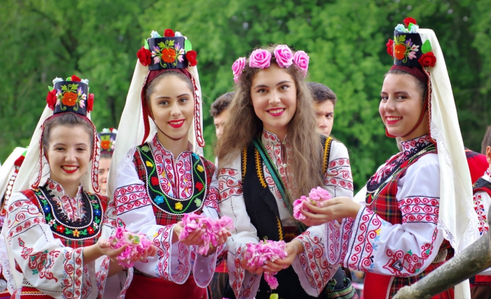 Община Казанлък печели награда BATI в категория фестивален туризъм
