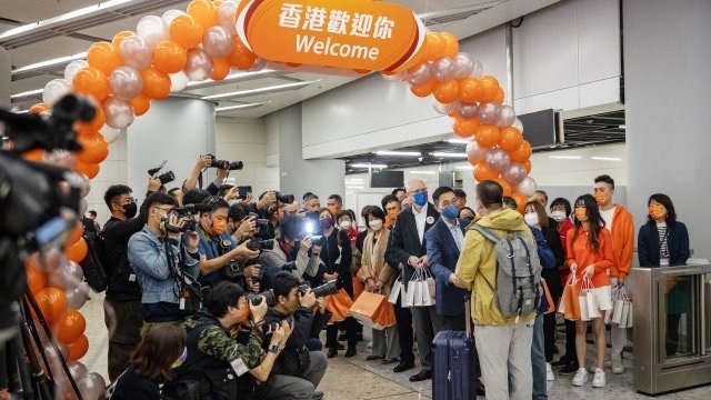 Китай възстанови високоскоростната влакова връзка с Хонконг
