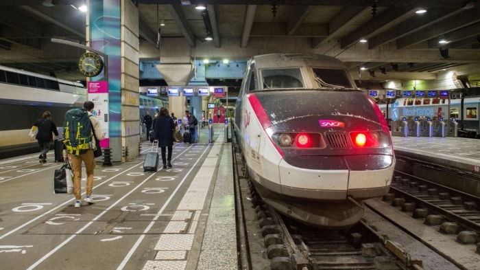 Франция и Германия раздават 60 000 безплатни билета за влак на млади хора това лято