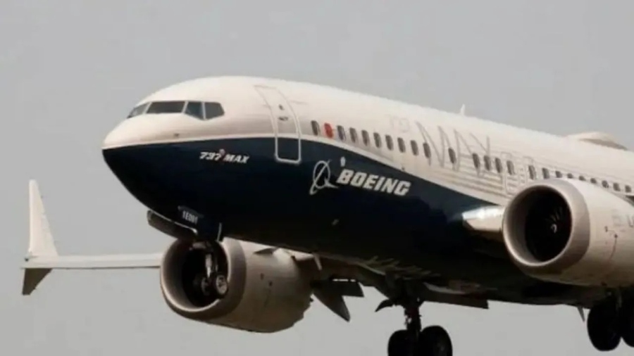 Boeing наема ударно 10 000 души през 2023 г.