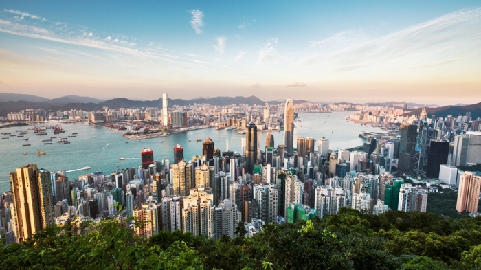Хонконг ще раздаде 500 000 безплатни самолетни билети на туристи от цял свят