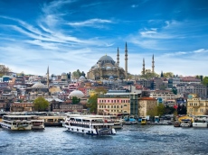 Турция очаква да посрещне 60 милиона чуждестранни туристи тази година