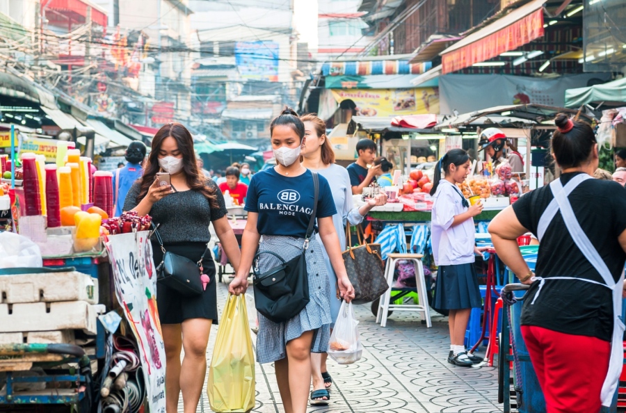 Тайланд ще обложи чужденците с туристическа такса