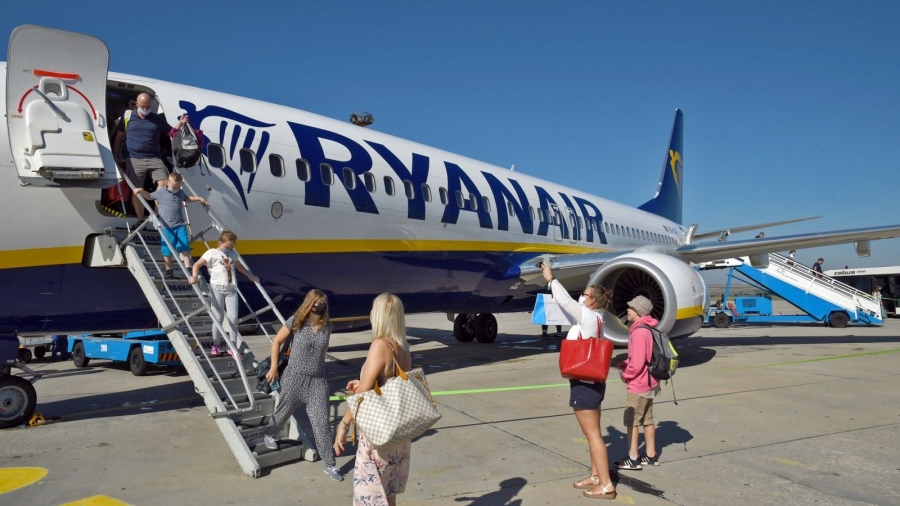 Ryanair пуска полети от Бургас до Познан за лятото