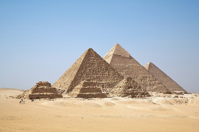 Големият египетски музей до пирамидите в Гиза е частично отворен за посетители