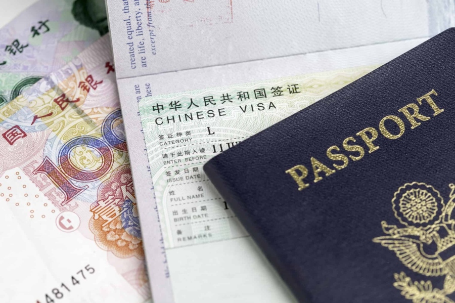 Китай възобновява от утре издаването на всички видове визи за чужденци