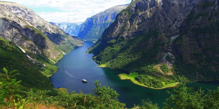 Норвегия: Магия, която на моменти не те оставя да спиш от възхищение