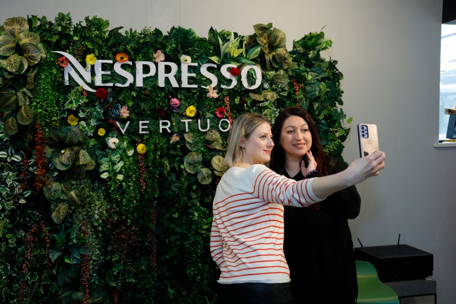 NESPRESSO  представи новата системата за кафе VERTUO в България