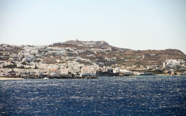 Гръцките власти глобиха плажен бар с 33 милиона евро