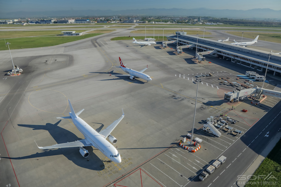Пътниците по вътрешните линии и товарите на летище София все още са под 2019 г.
