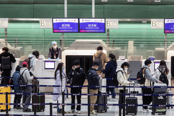 Забраните за пътувания на китайците все още не са отраднали