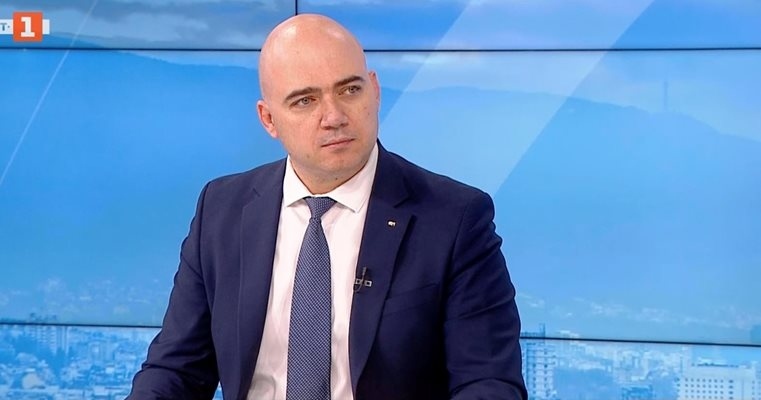 Министърът на туризма Илин Димитров и здравният министър Асен Меджидиев дадоха старт на сезона