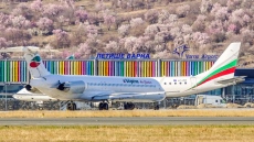 Пътници се барикадираха в самолет на летище Варна